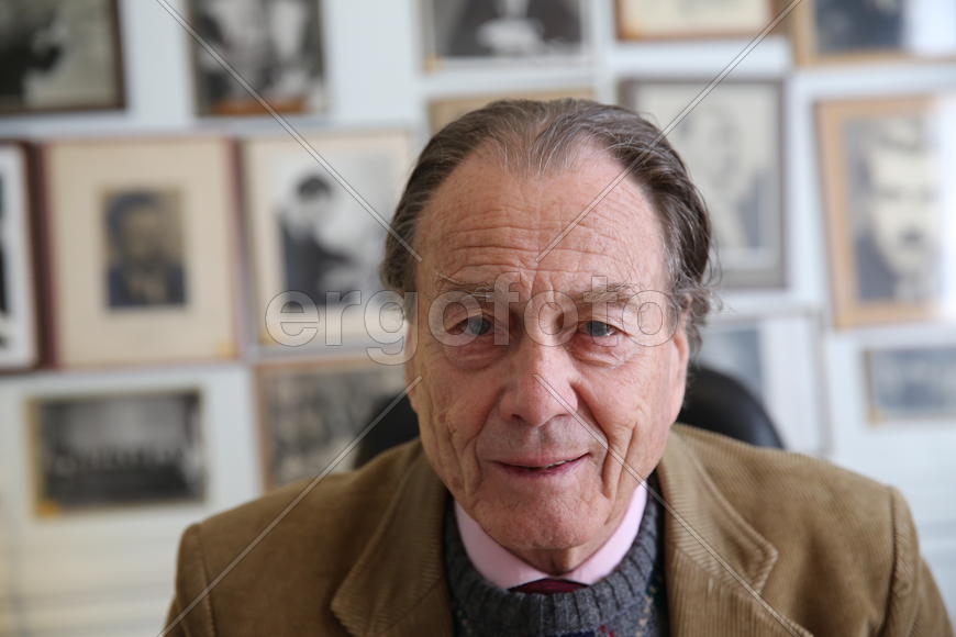 Демократичный Шереметьев