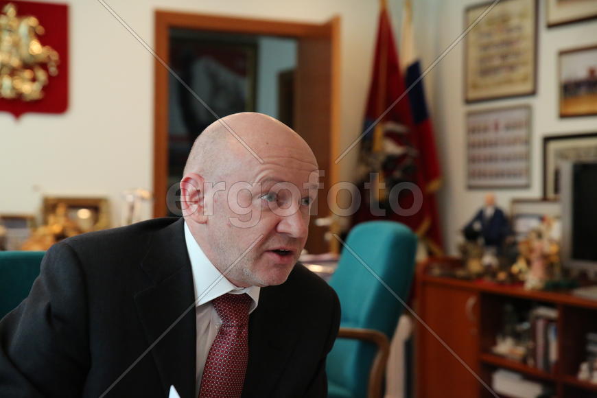 Платонов уточняет