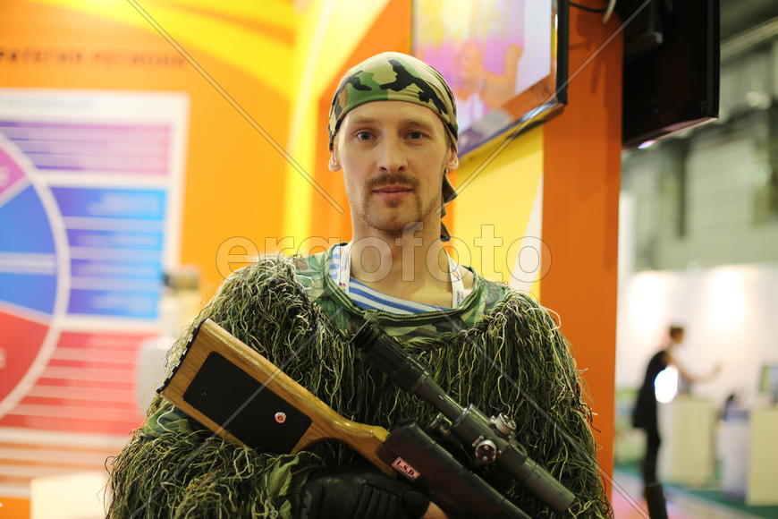 Манекен. Почти живой.