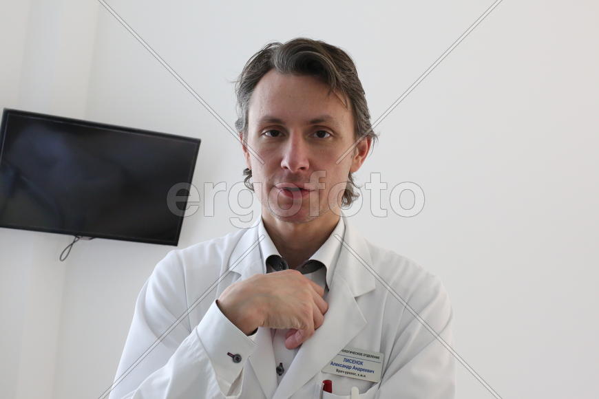 Врач Лисенок