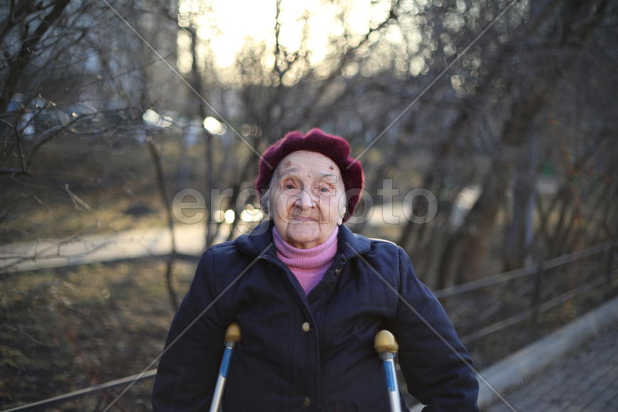 Весну люблю