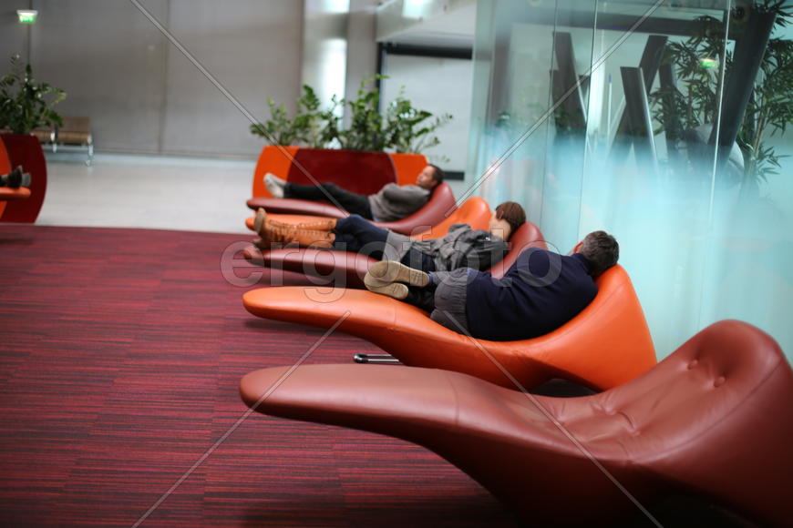 Удобные лежаки