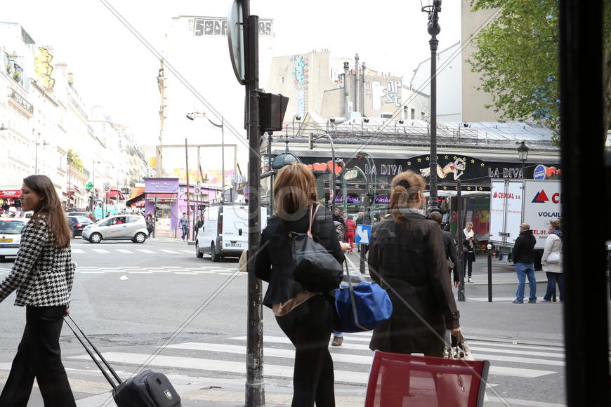 Взгляд из окна кафе.