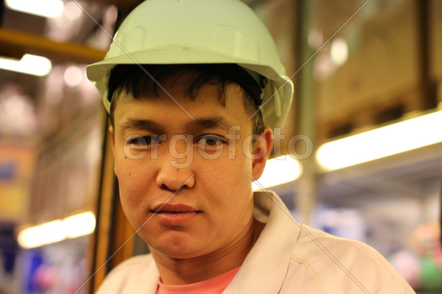 Сотрудник магазина Метро