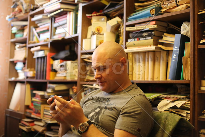 Отправляю СМС.