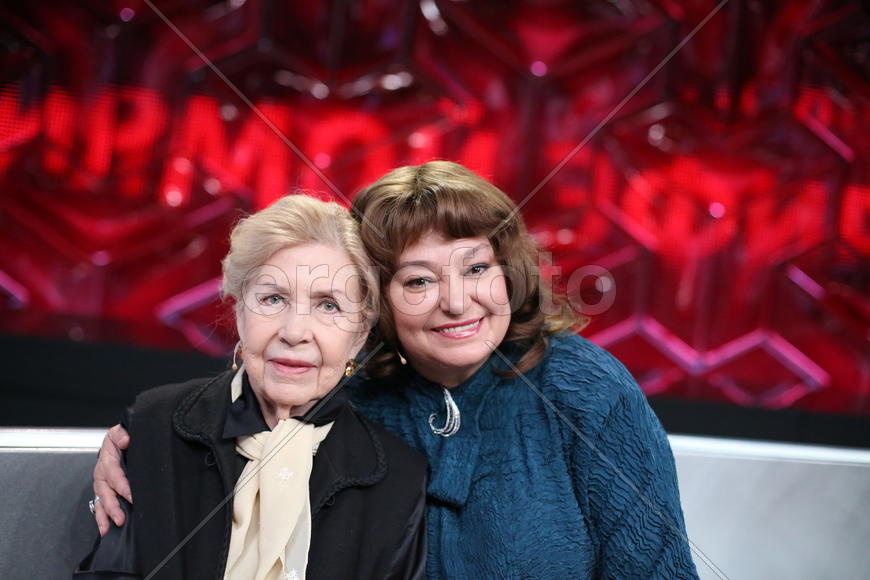 Мама и дочь актрисы