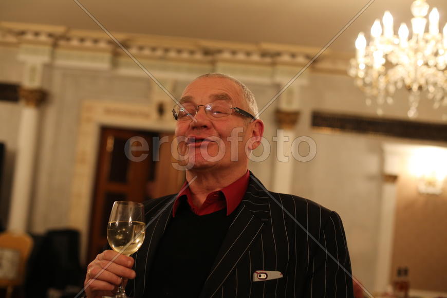 Журбин произносит тост