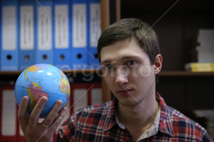 Молодость и земной шар