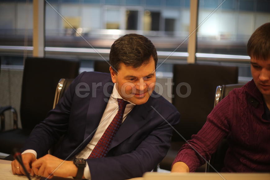 Комисаров образован