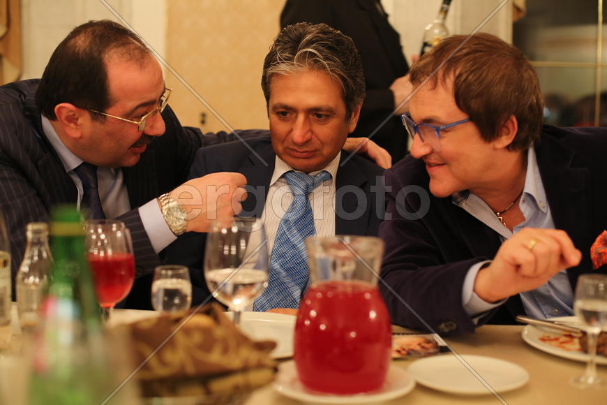 Им интересно