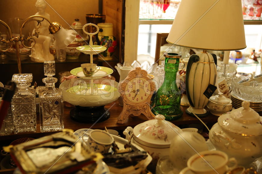 Антикварный салон