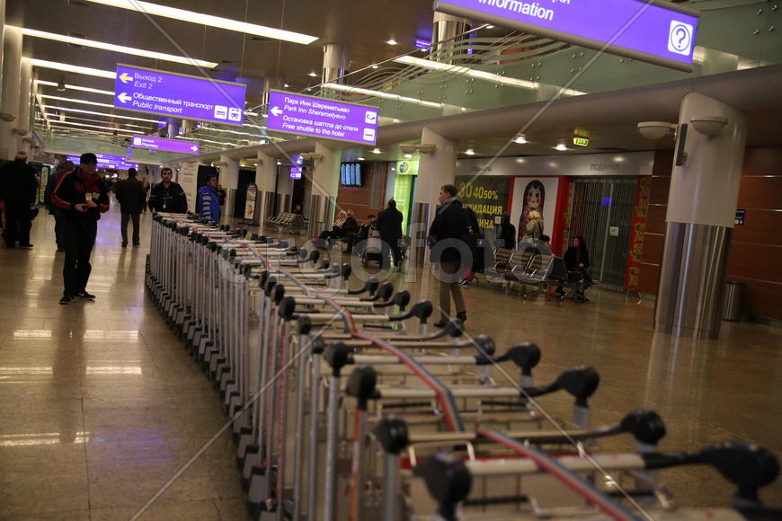 Шереметьево, зал прилета.