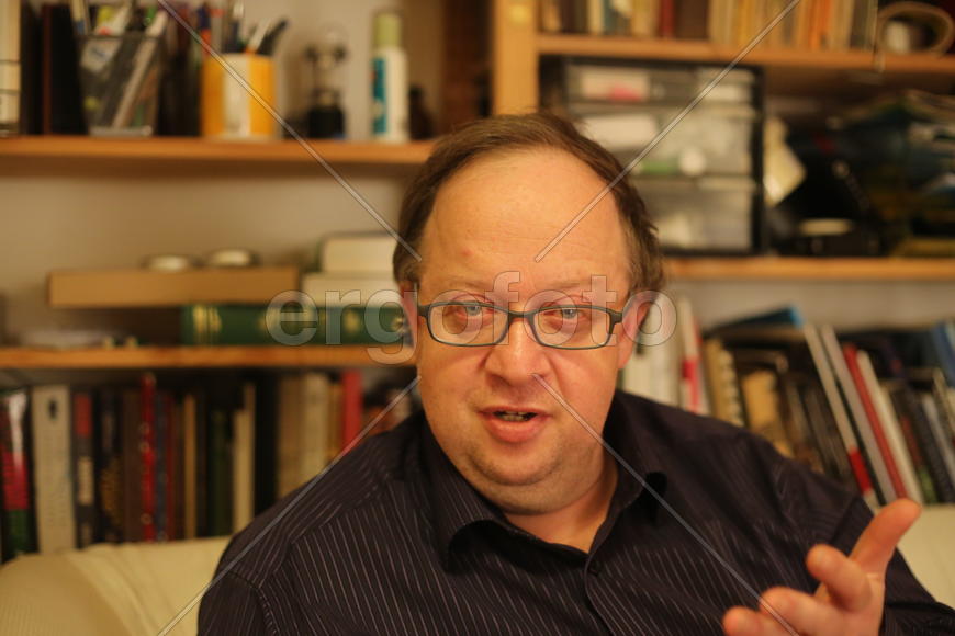 Дитякин говорит.