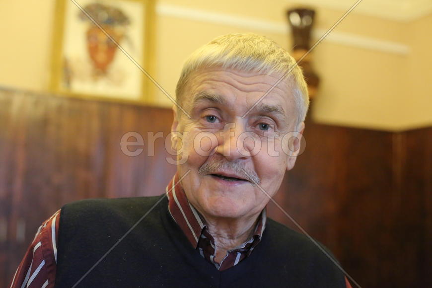 Есин Сергей Николаевич, литературный институт