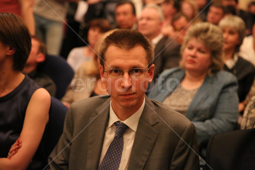 Чиновник на собрании