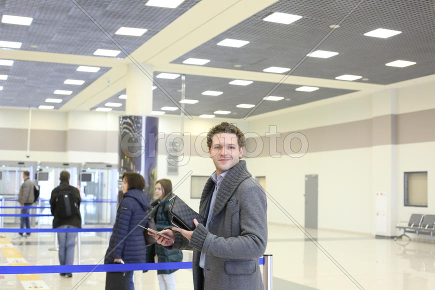 Константин Крюков. Перед паспортным контролем