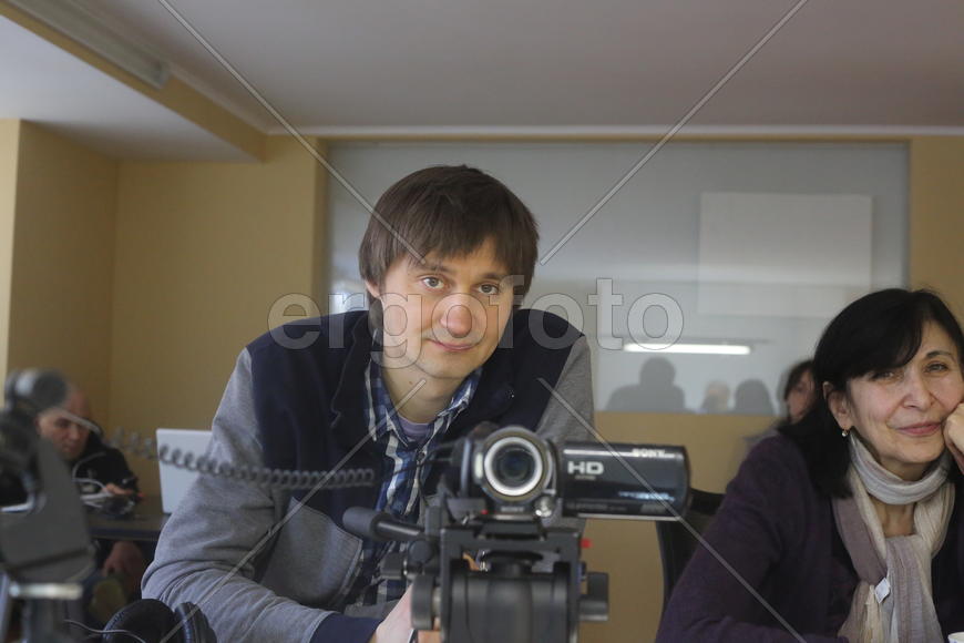 Костомаров Павел Викторович и его ассистент