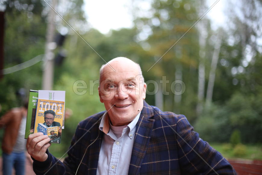 Артист Александр Филиппенко