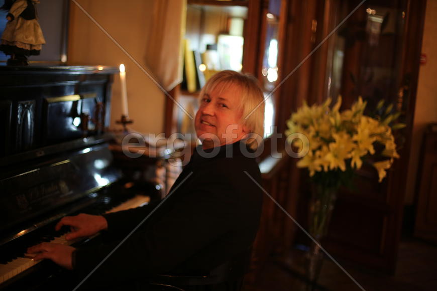 Пианист. "Булошная"