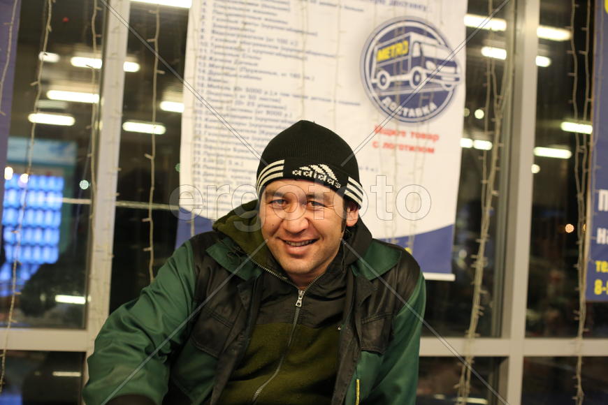 Сотрудник магазина "МЕТРО"