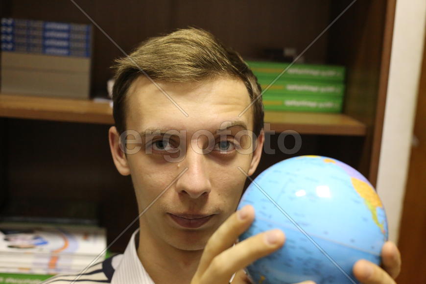 Павел Борисович Петрухин. Человек и глобус