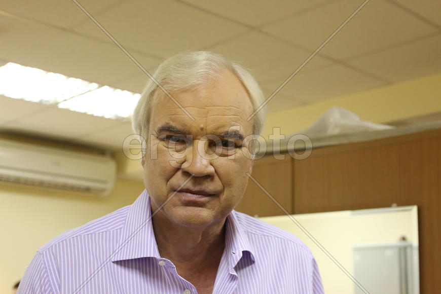 Владимир Молчанов