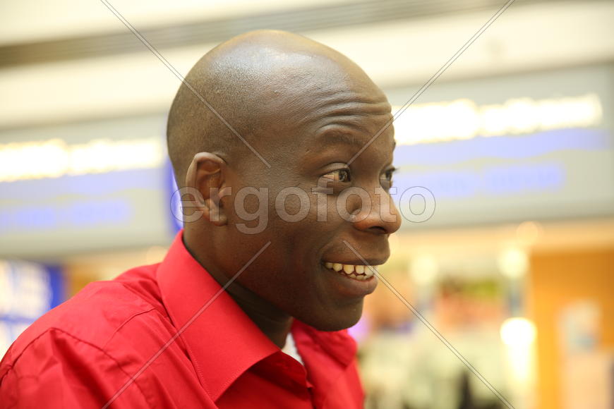 Продавец в пражском универмаге