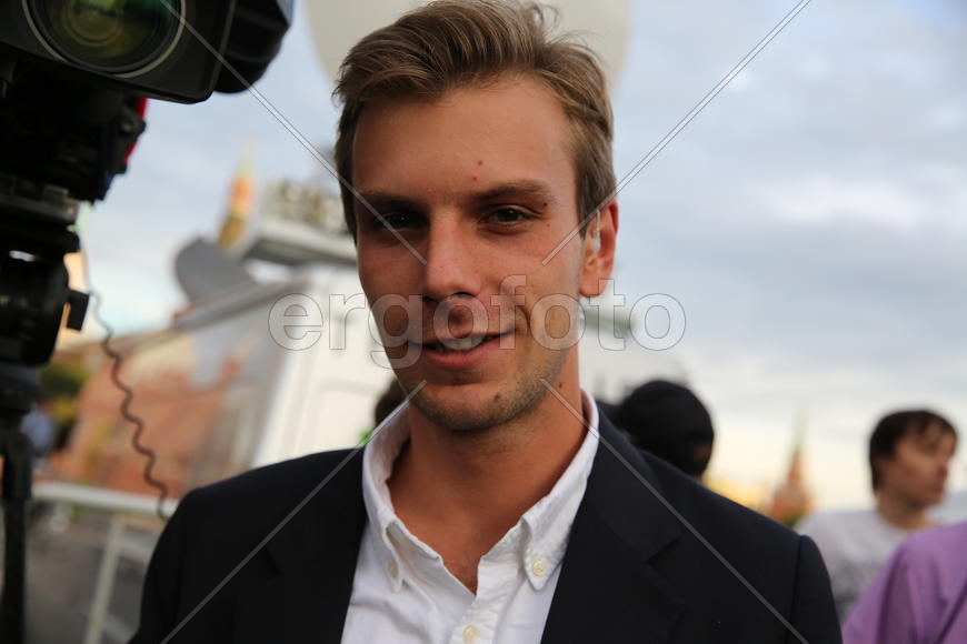 Митинг в защиту Навального, репортер