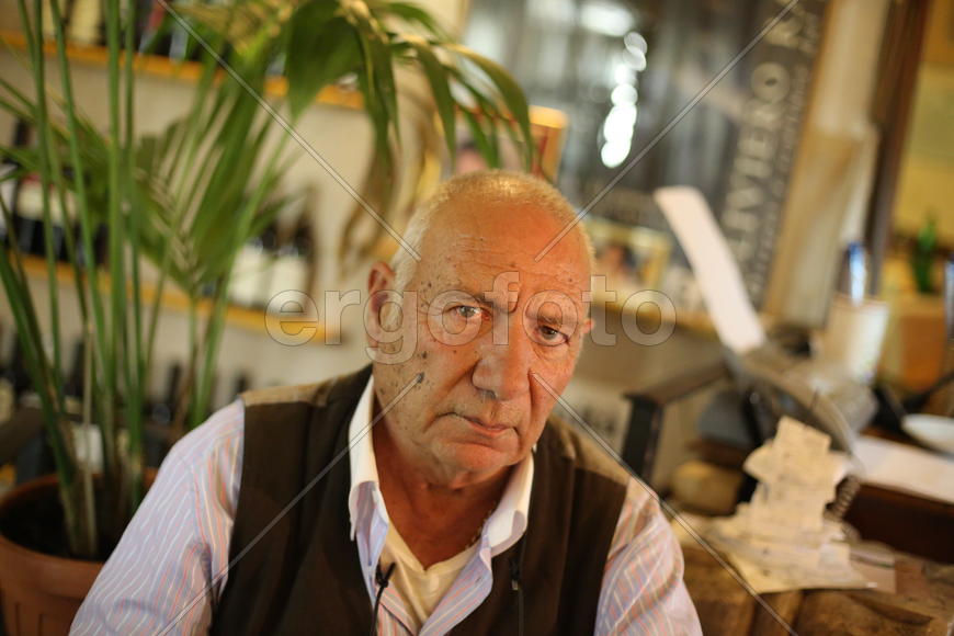 Владелец ресторана "Помидор"