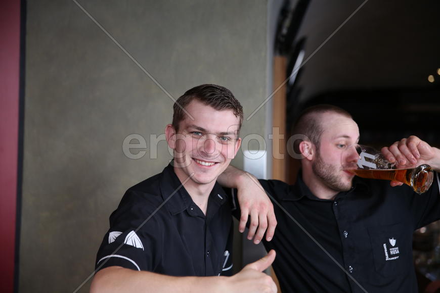 Сотрудники кафе Кафки