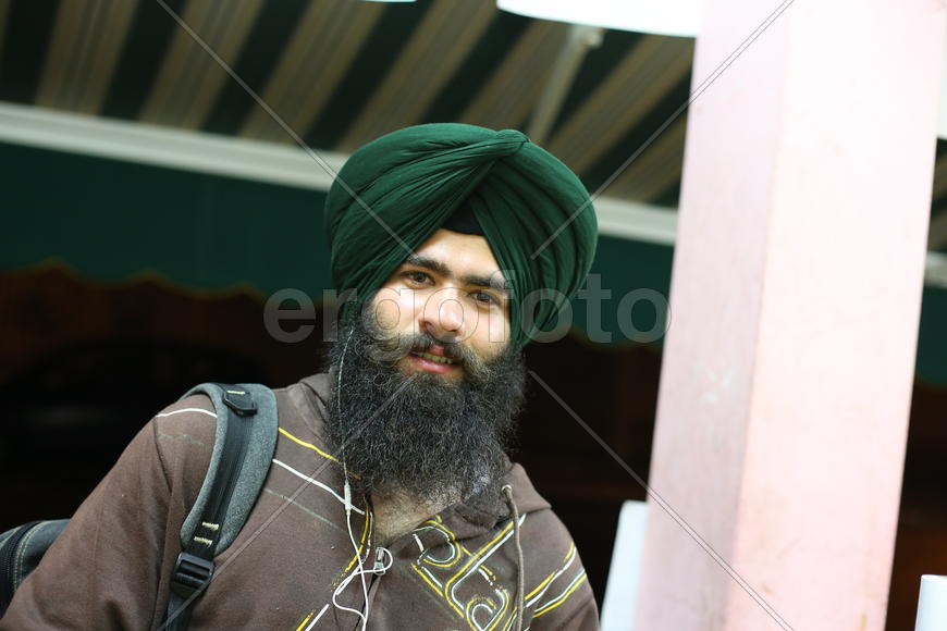 Он пытался обратить меня в свою веру.