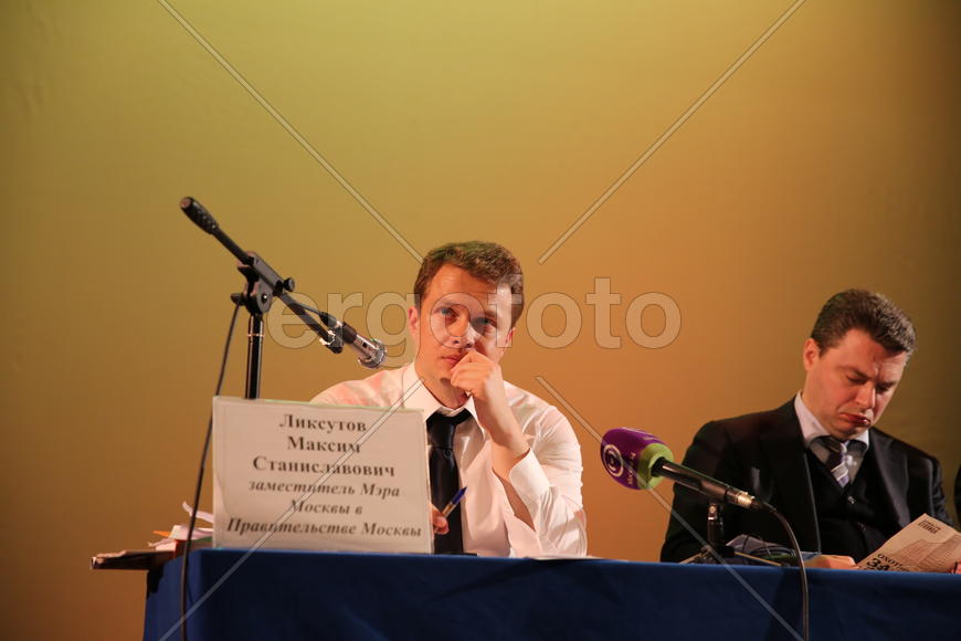 Заместитель мэра и префект