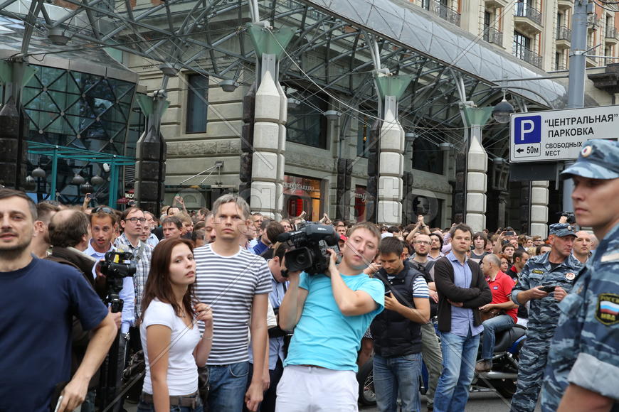 Митинг в защиту Навального, люди, толпа