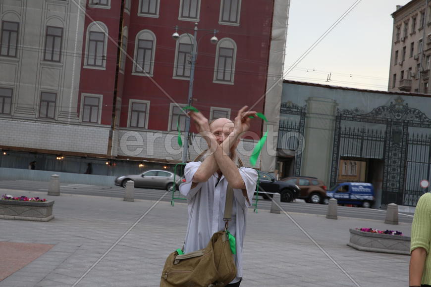 Он радует всех