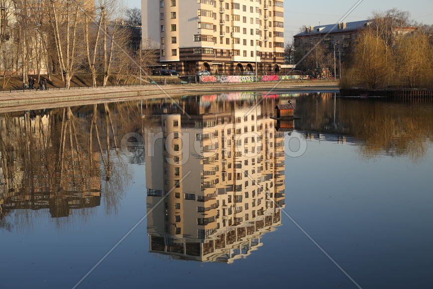 Богатый дом