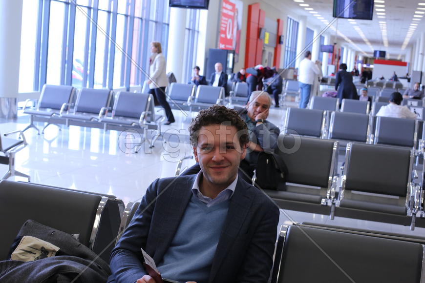 Зал ожидания в аэропорту