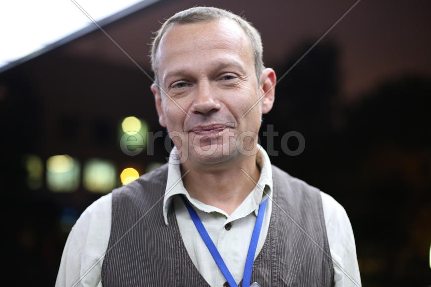 Игорь Гончаров, Ружейников