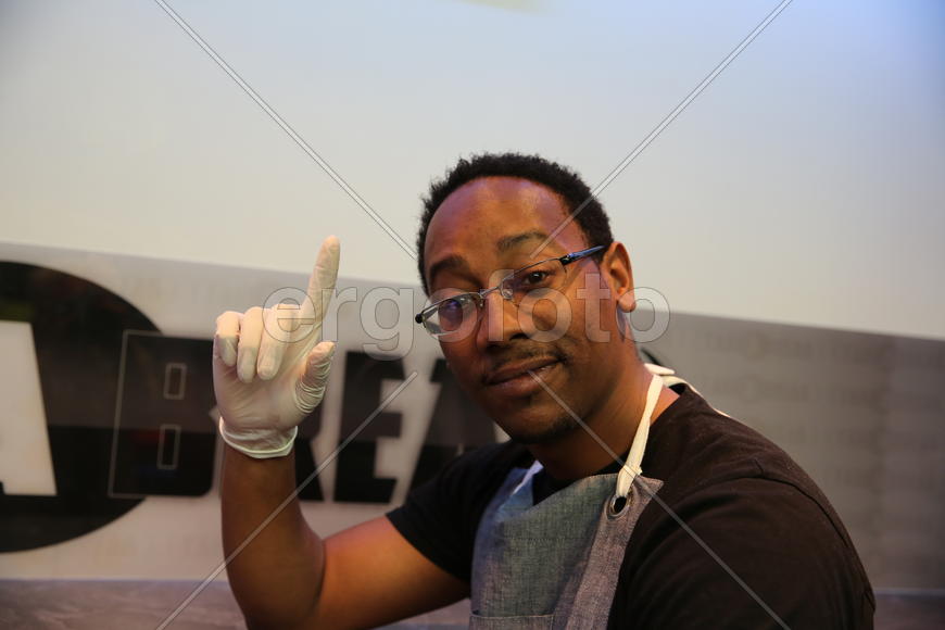 Их любимое кафе