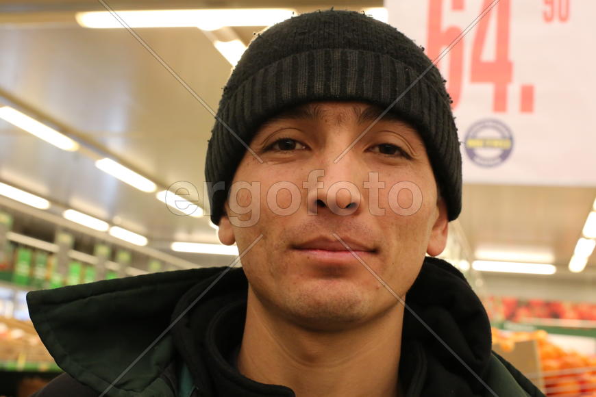 Искандер Джумаев, магазин Metro