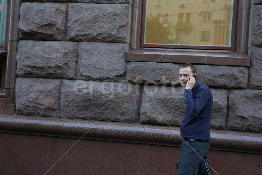 Недоверчивый взгляд