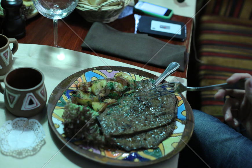 Мясное блюдо в ресторане "Ноев ковчег"