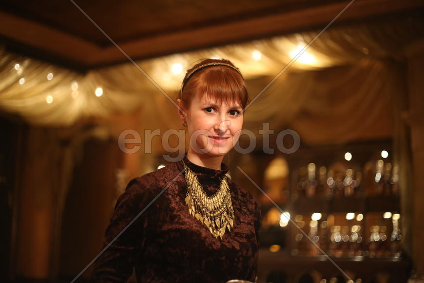 "Ноев ковчег". Официантка.