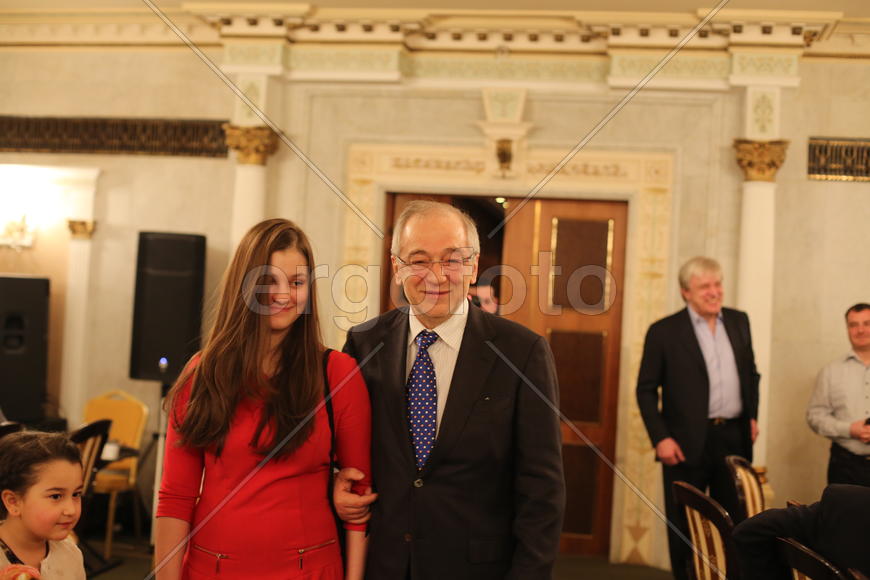 Левон Айрапетян с внучкой