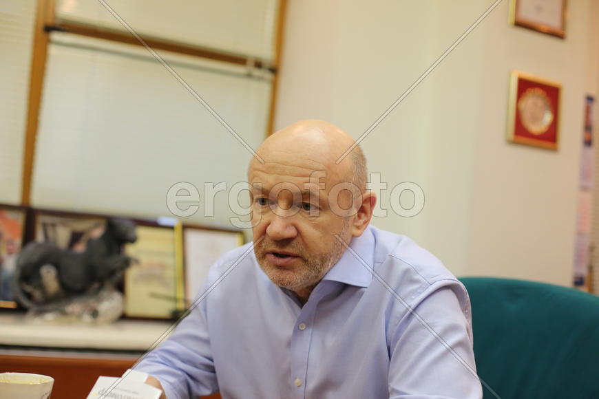 Владимир Платонов умеет слушать