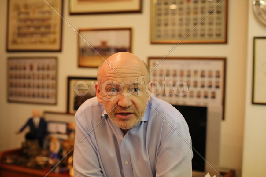 Платонов вопрошает