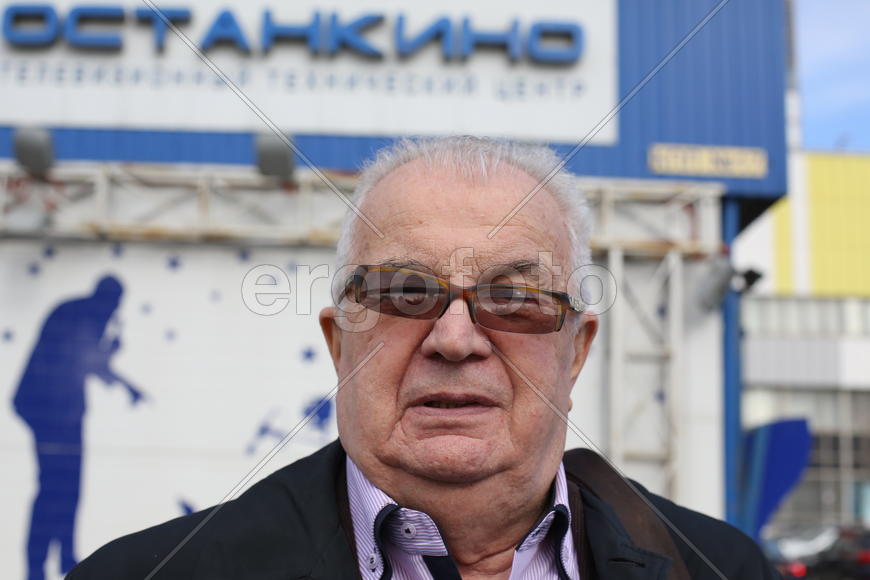 Кио не понимает