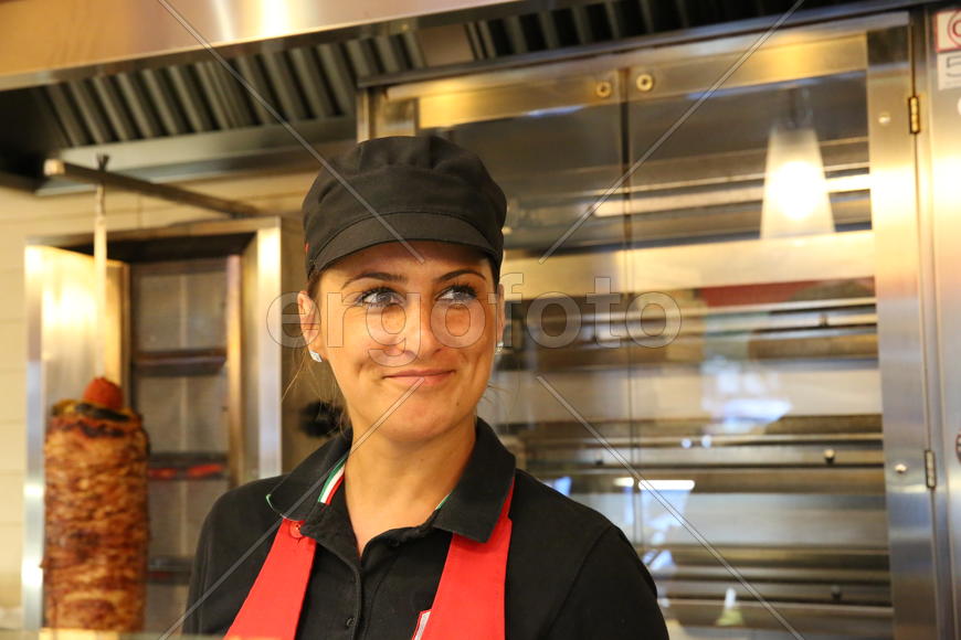 Она из Черногории