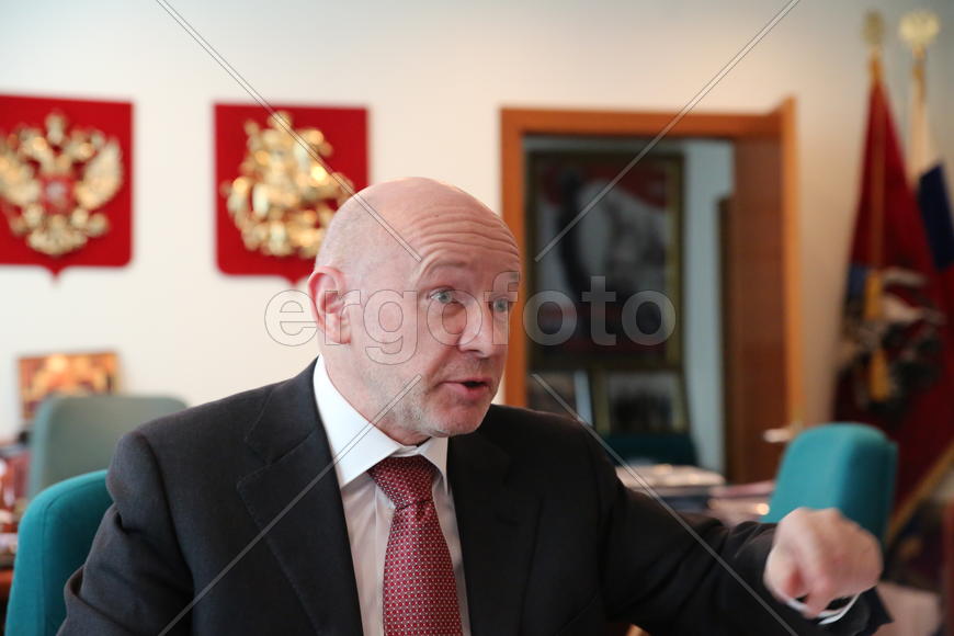 Платонов выступает