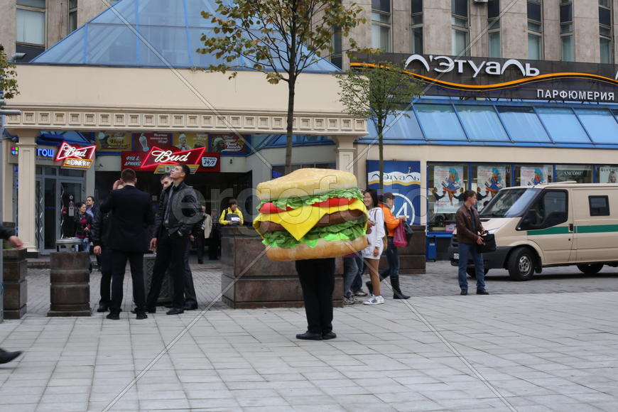 Человек-гамбургер