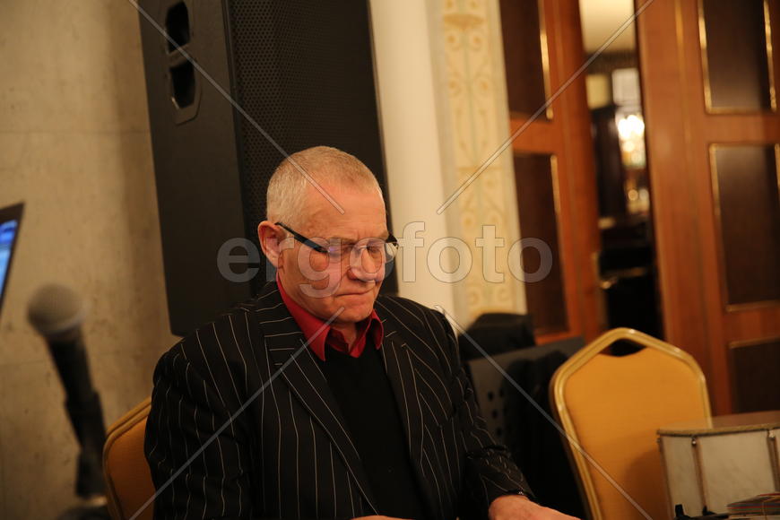 Александр Журбин